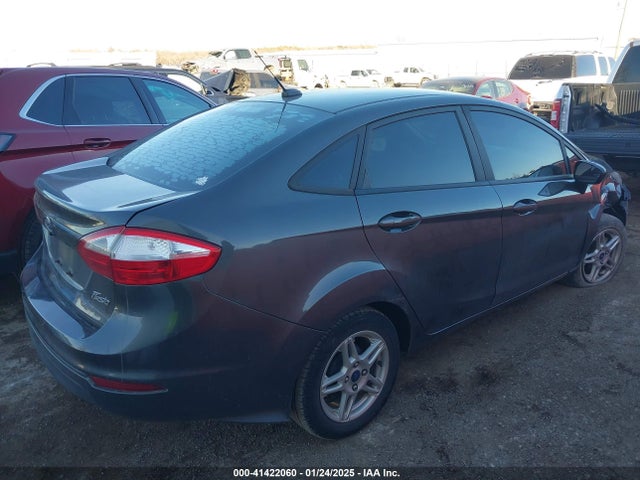 Ford FIESTA SE 2018 3FADP4BJ4JM111942 Image 4