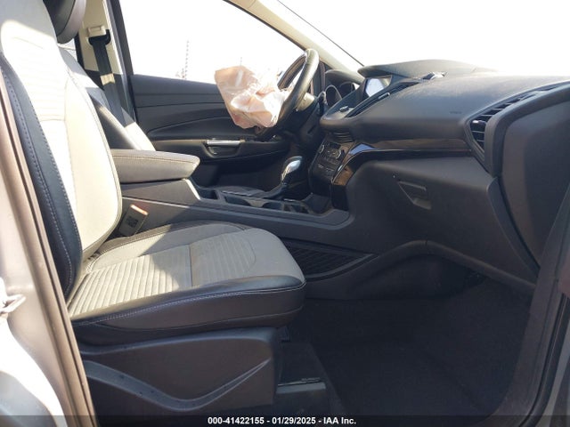 Ford ESCAPE SE 2019 1FMCU0GDXKUB79360 Image 5