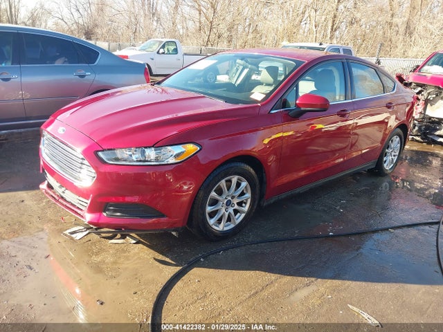 Ford FUSION S 2016 3FA6P0G70GR355372 Image 2