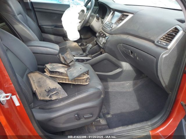 KM8J3CA46HU406881 Hyundai Tucson Se Plus