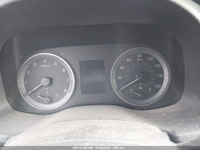 KM8J3CA46HU406881 Hyundai Tucson Se Plus