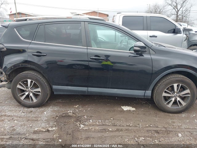 Toyota Rav4 Xle 2017 2T3WFREV4HW400586 Image 14