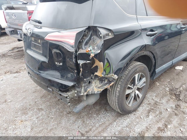 Toyota Rav4 Xle 2017 2T3WFREV4HW400586 Image 6