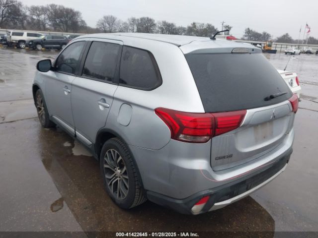 2016 MITSUBISHI OUTLANDER JA4AD3A33GZ000626 Photo 2