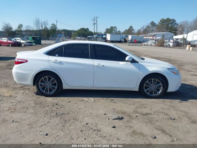 4T1BF1FK4GU589557 Toyota CAMRY SE