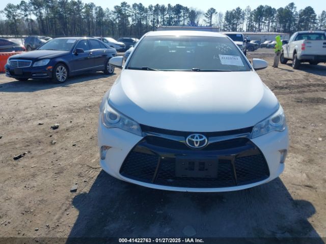 4T1BF1FK4GU589557 Toyota CAMRY SE
