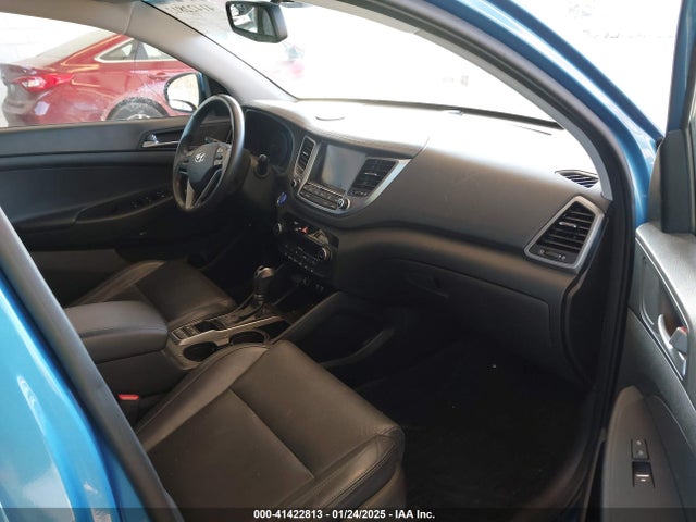 KM8J3CA24HU311587 Hyundai Tucson Limited