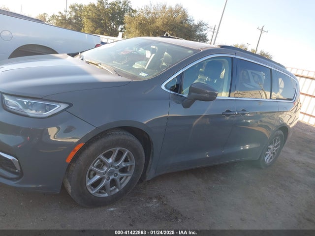 Chrysler Pacifica Touring L 2022 2C4RC1BG0NR233663 Image 14