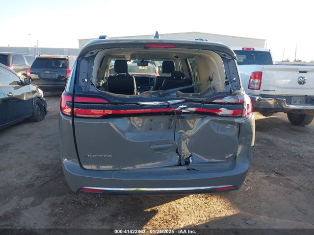 Chrysler Pacifica Touring L 2022 2C4RC1BG0NR233663 Image 16