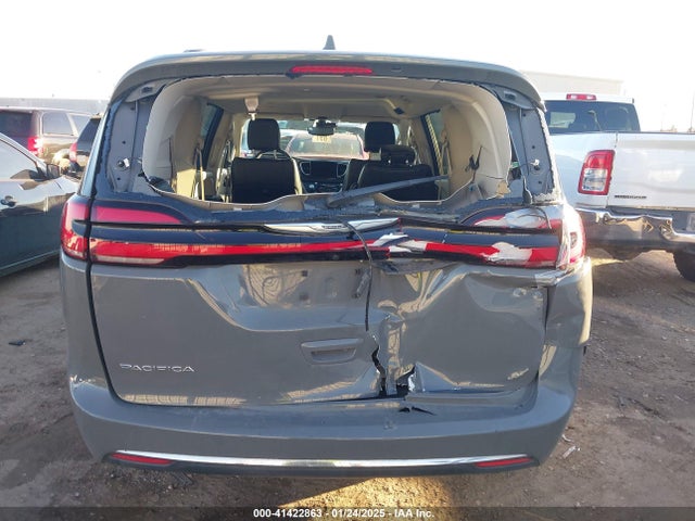 2C4RC1BG0NR233663 Chrysler Pacifica Touring L