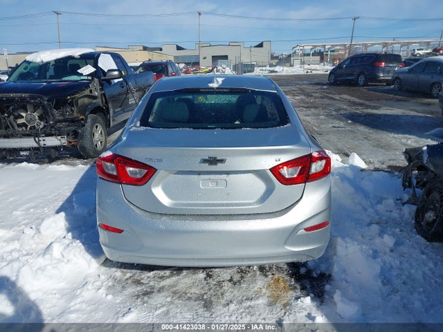 Chevrolet Cruze Lt Auto 2018 1G1BE5SM9J7100851 Image 17