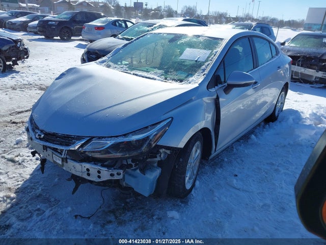 Chevrolet Cruze Lt Auto 2018 1G1BE5SM9J7100851 Image 2