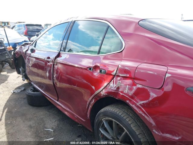 4T1B61HK2JU603184 Toyota CAMRY XSE