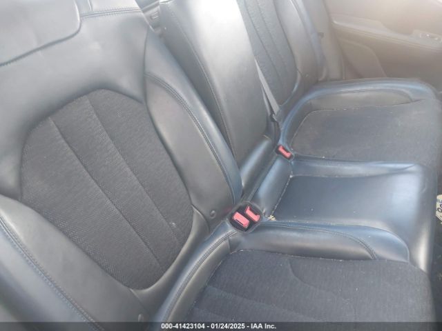 1C3CCCDG5GN176380 Chrysler 200 S