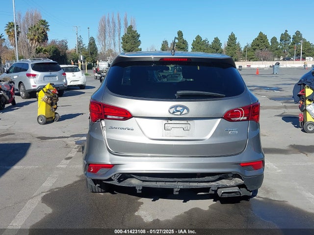 5NMZTDLBXJH105083 Hyundai Santa Fe Sport 2.4l