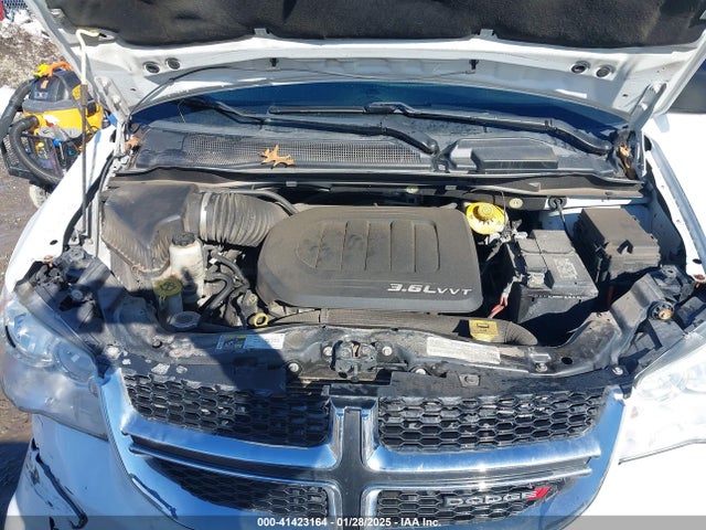 2C4RDGBG8GR377593 Dodge Grand Caravan Se