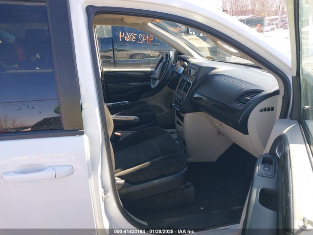 2C4RDGBG8GR377593 Dodge Grand Caravan Se