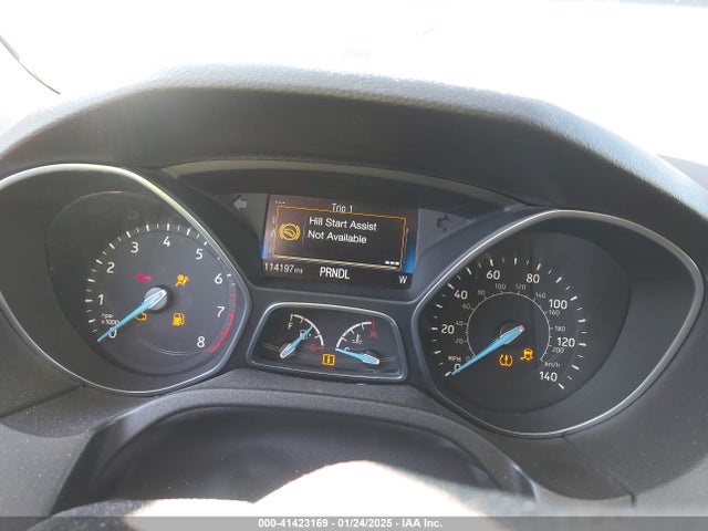 1FADP3K23HL278582 Ford FOCUS SE