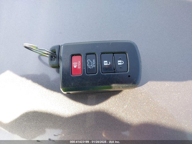 5TDKKRFH5FS112349 Toyota Highlander Xle V6