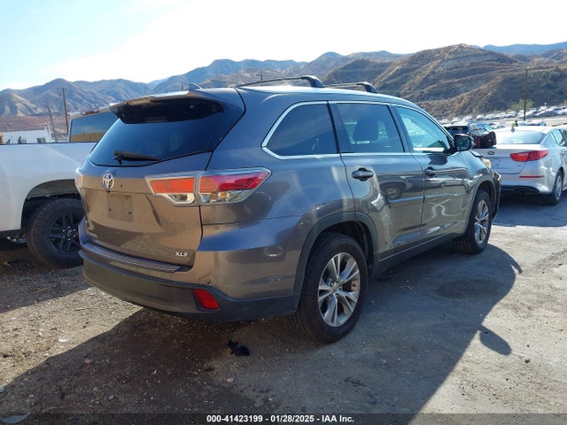 5TDKKRFH5FS112349 Toyota Highlander Xle V6