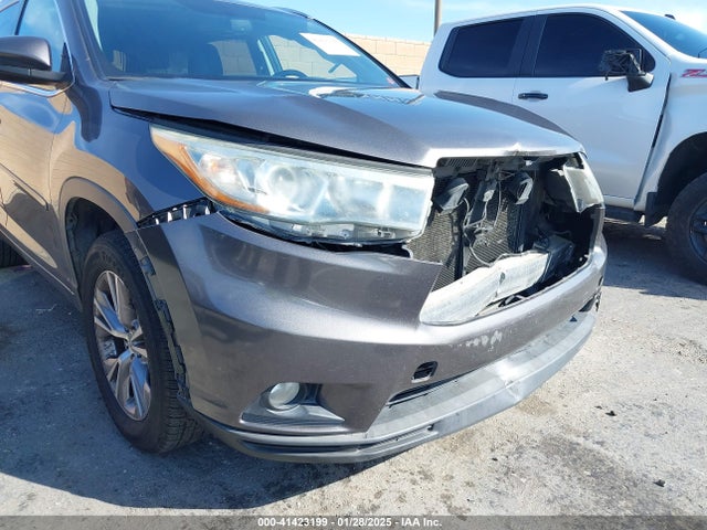 5TDKKRFH5FS112349 Toyota Highlander Xle V6