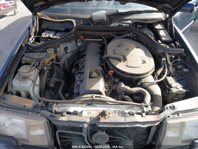 1992 MERCEDES-BENZ 300 WDBEA30D7NB624802 Photo 9