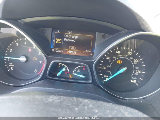 1FMCU0J92HUA26226 Ford Escape Titanium