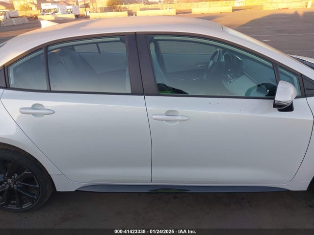 5YFS4MCE4RP194921 Toyota COROLLA SE