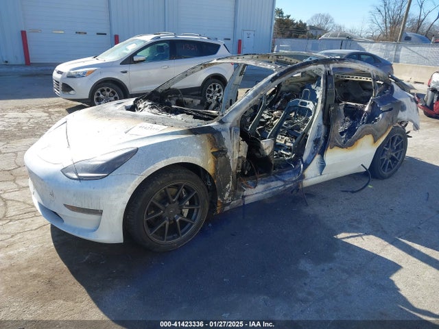 2022 TESLA MODEL 3 5YJ3E1EB8NF272223 Photo 1