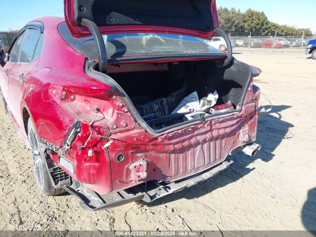 4T1B11HK5KU216189 Toyota CAMRY SE