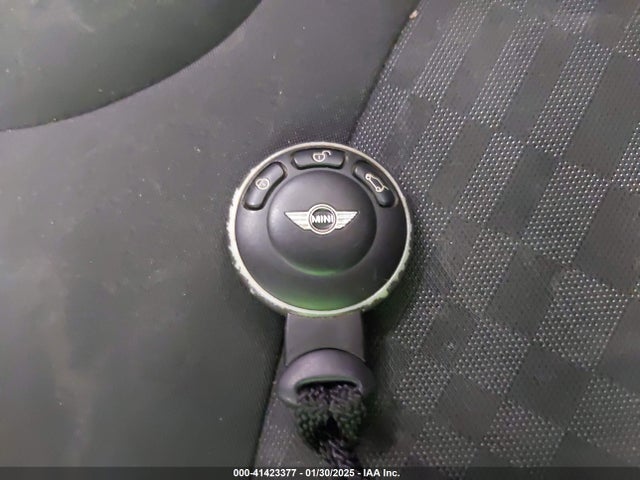 2009 MINI COOPER S WMWMF73519TW86932 Photo 10