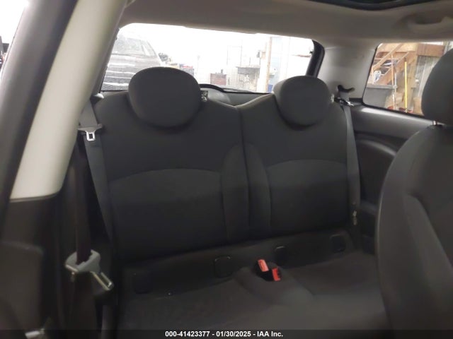 2009 MINI COOPER S WMWMF73519TW86932 Photo 7