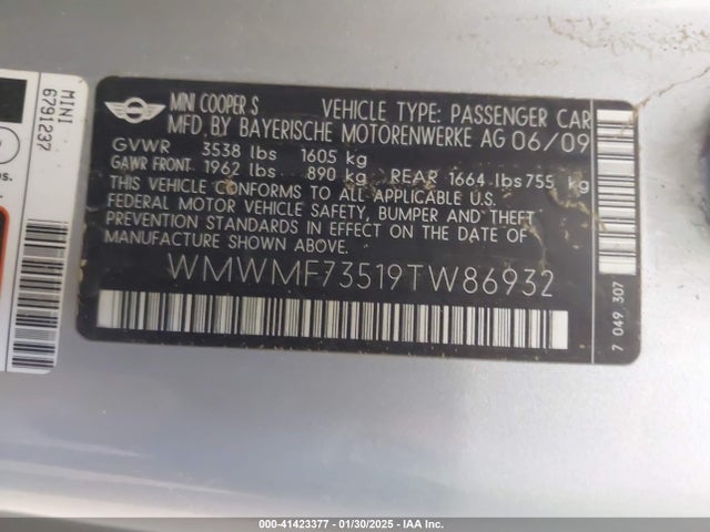 2009 MINI COOPER S WMWMF73519TW86932 Photo 8