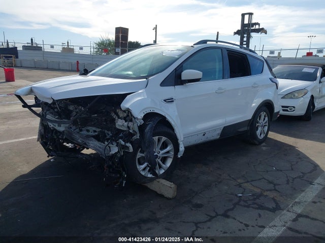 Ford ESCAPE SE 2018 1FMCU0GD2JUA58207 Image 2