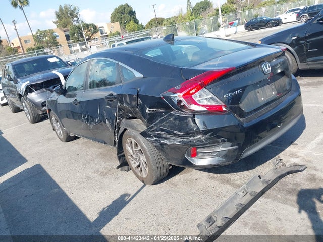 Honda CIVIC EX 2018 2HGFC2F75JH528116 Image 3