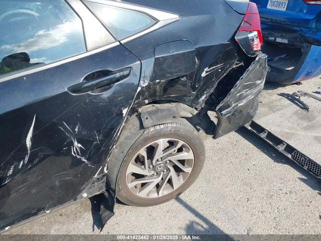 Honda CIVIC EX 2018 2HGFC2F75JH528116 Image 6