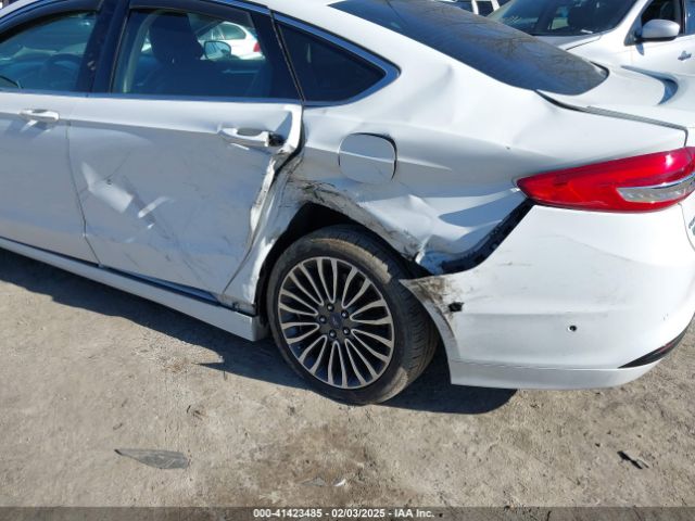 3FA6P0SU3HR152006 Ford Fusion Energi Titanium