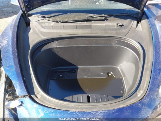 5YJ3E1EA0JF037736 Tesla Model 3 Long Range/mid Range