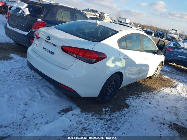 3KPFK4A72HE022303 KIA FORTE LX