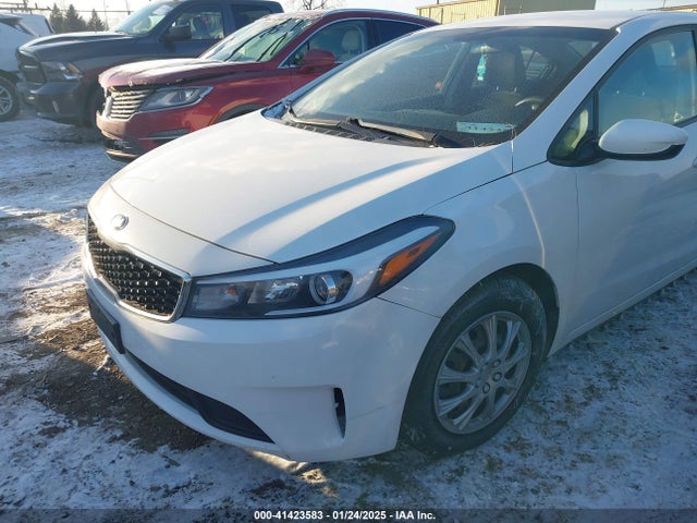 3KPFK4A72HE022303 KIA FORTE LX