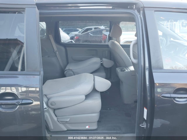 KIA SEDONA LX 2021 KNDMB5C17M6666739 Image 8