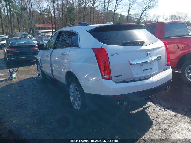 2016 CADILLAC SRX 3GYFNAE3XGS529408 Photo 2