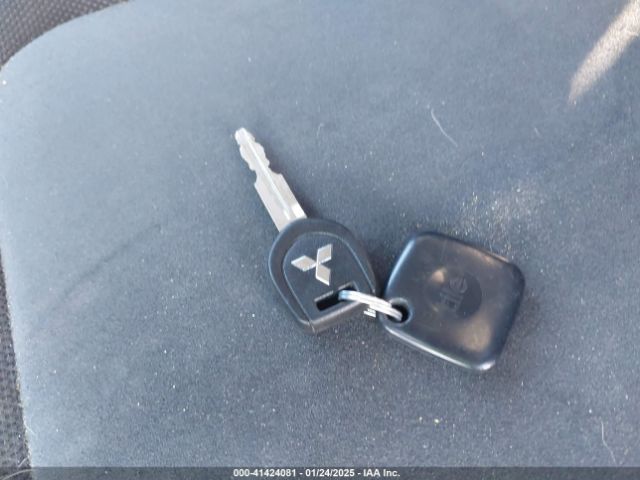 2005 MITSUBISHI OUTLANDER JA4LZ41F55U009302 Photo 10
