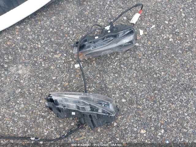 Tesla Model Y 2023 7SAYGDEE6PA125980 Image 19
