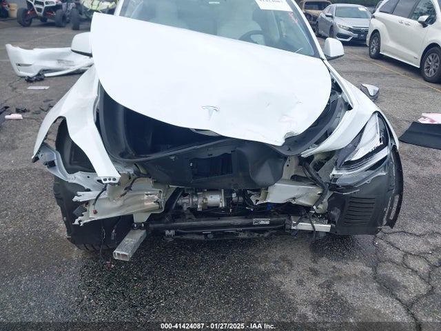 2023 TESLA MODEL Y 7SAYGDEE6PA125980 Photo 5