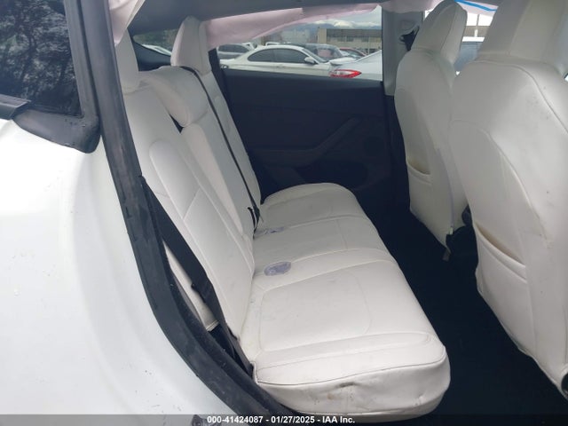 2023 TESLA MODEL Y 7SAYGDEE6PA125980 Photo 7