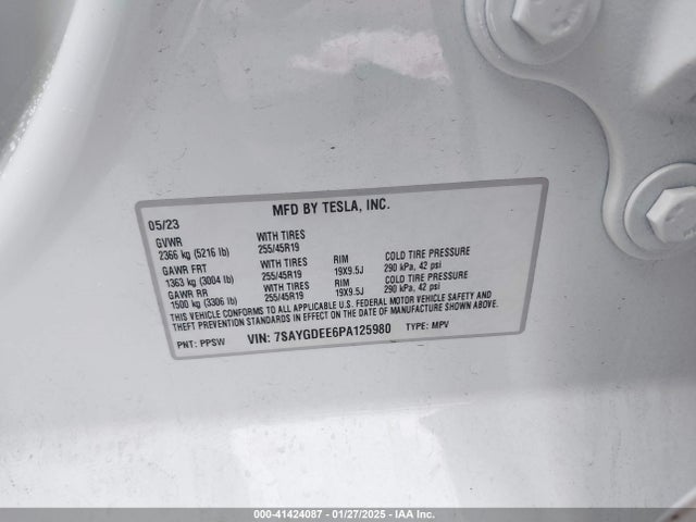 2023 TESLA MODEL Y 7SAYGDEE6PA125980 Photo 8