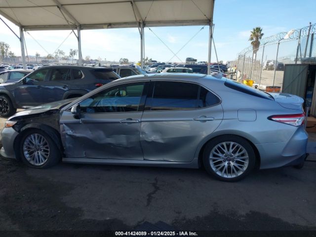 4T1B21HK5JU008406 Toyota Camry Hybrid Xle