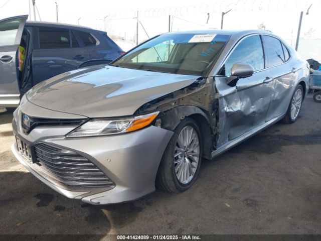 4T1B21HK5JU008406 Toyota Camry Hybrid Xle