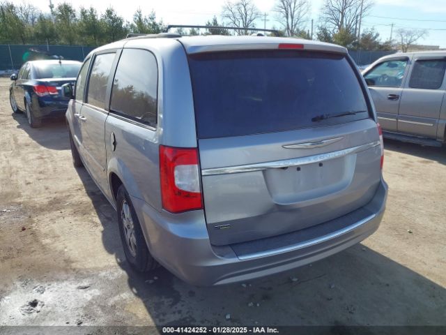 2013 CHRYSLER TOWN & COUNTRY 2C4RC1BG1DR656685 Photo 2